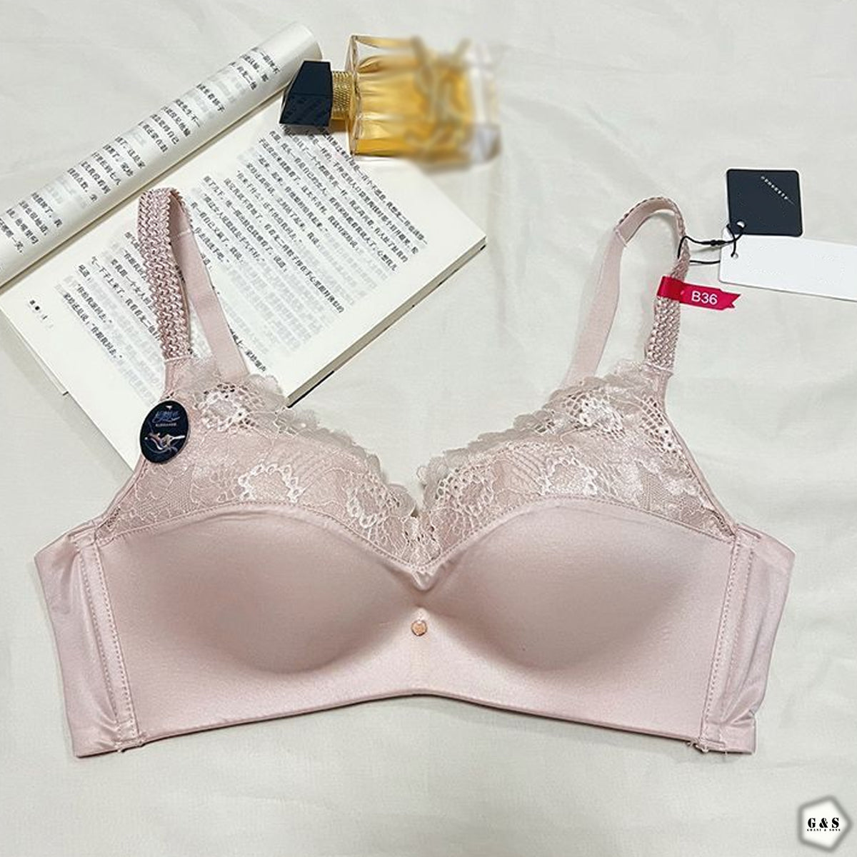 Ladies Imported Pack Of 2 New Design High Quality Pushup Bras