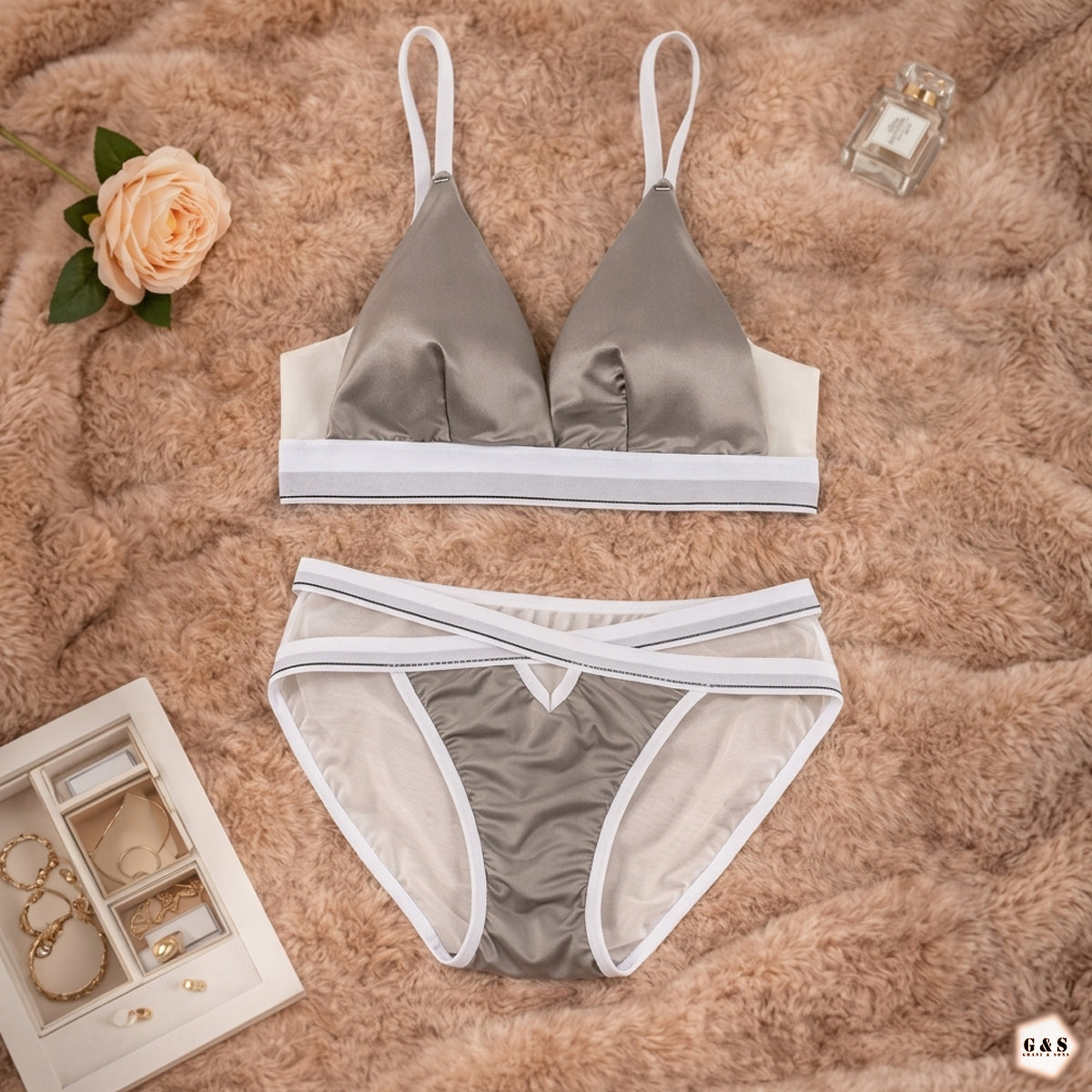 Ladies Imported High Quality Silk Design Bra/Bralette Panty Set