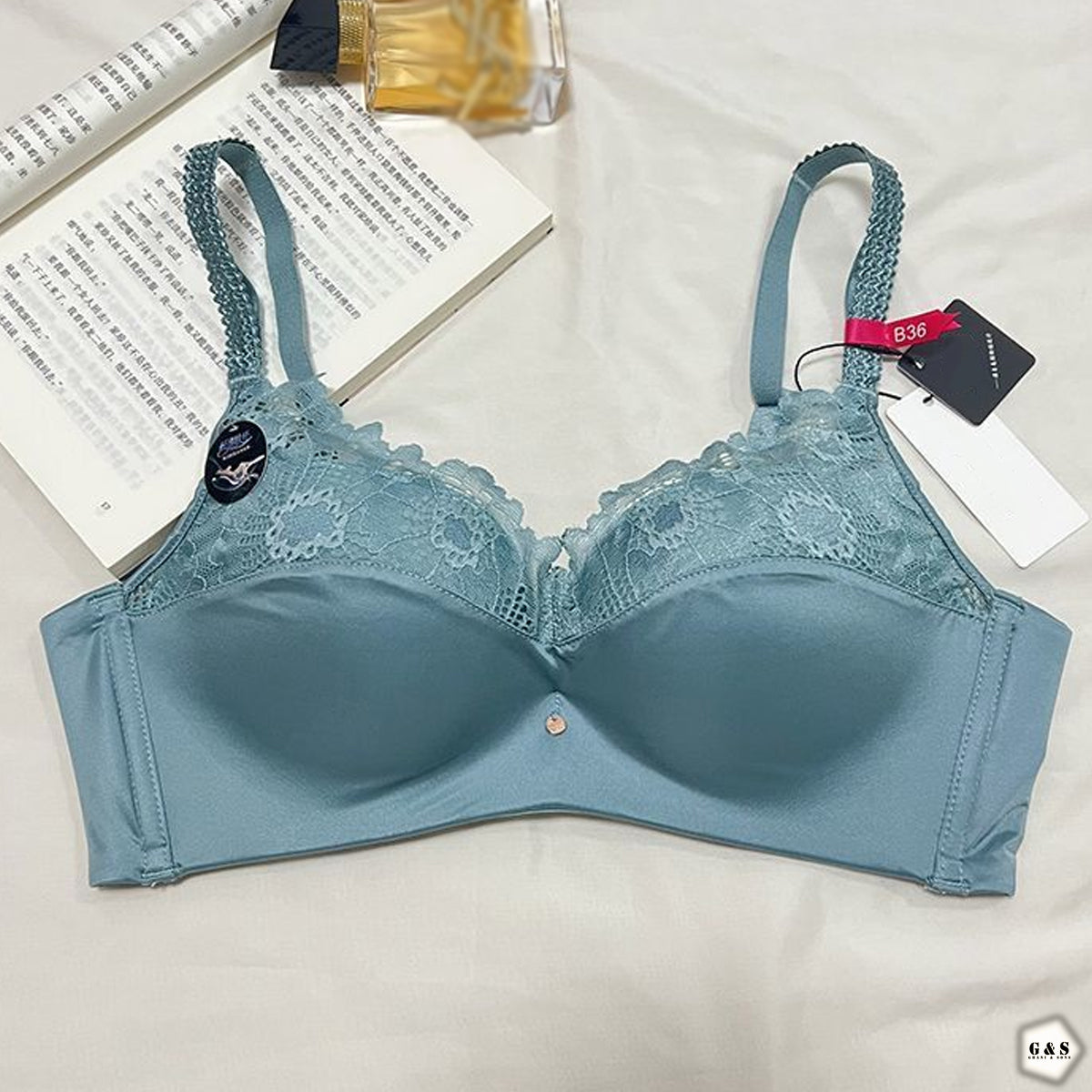Ladies Imported Pack Of 2 New Design High Quality Pushup Bras