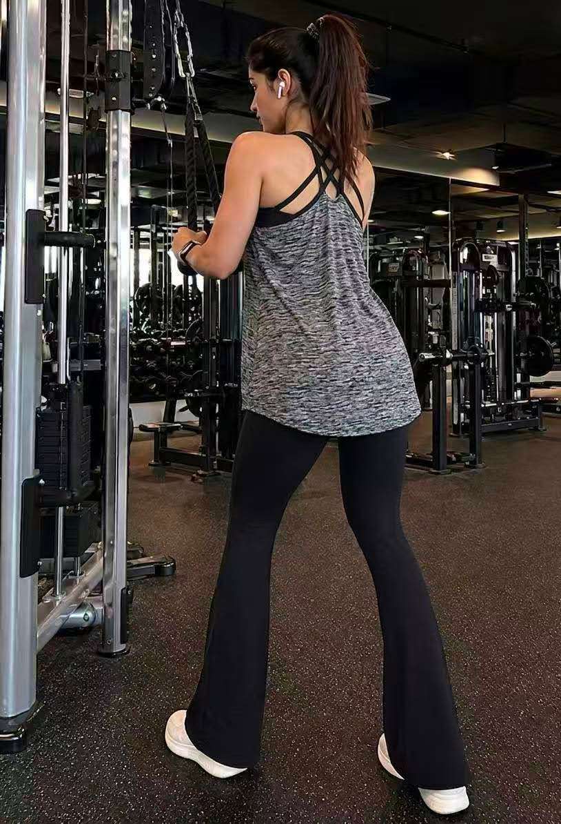 High Quality Without Sleeves Back Cross Design Padded Top With Black Flarred Legging Gym/Yoga Set