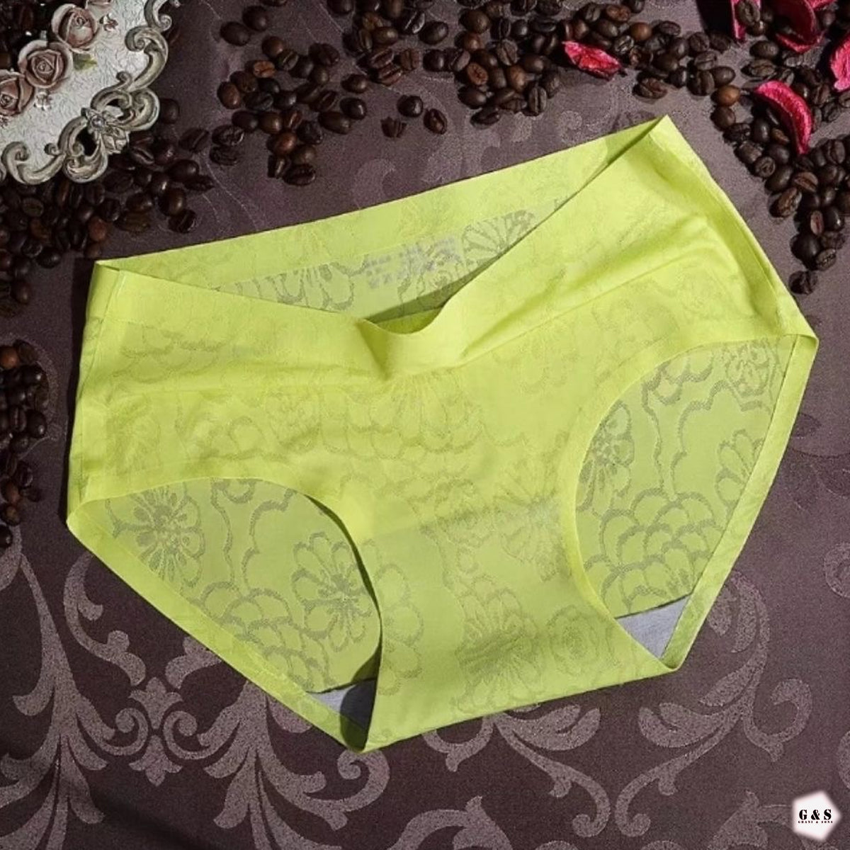 Girls Imported Pack Of 5 Flower Design High Quality Seamless Panties