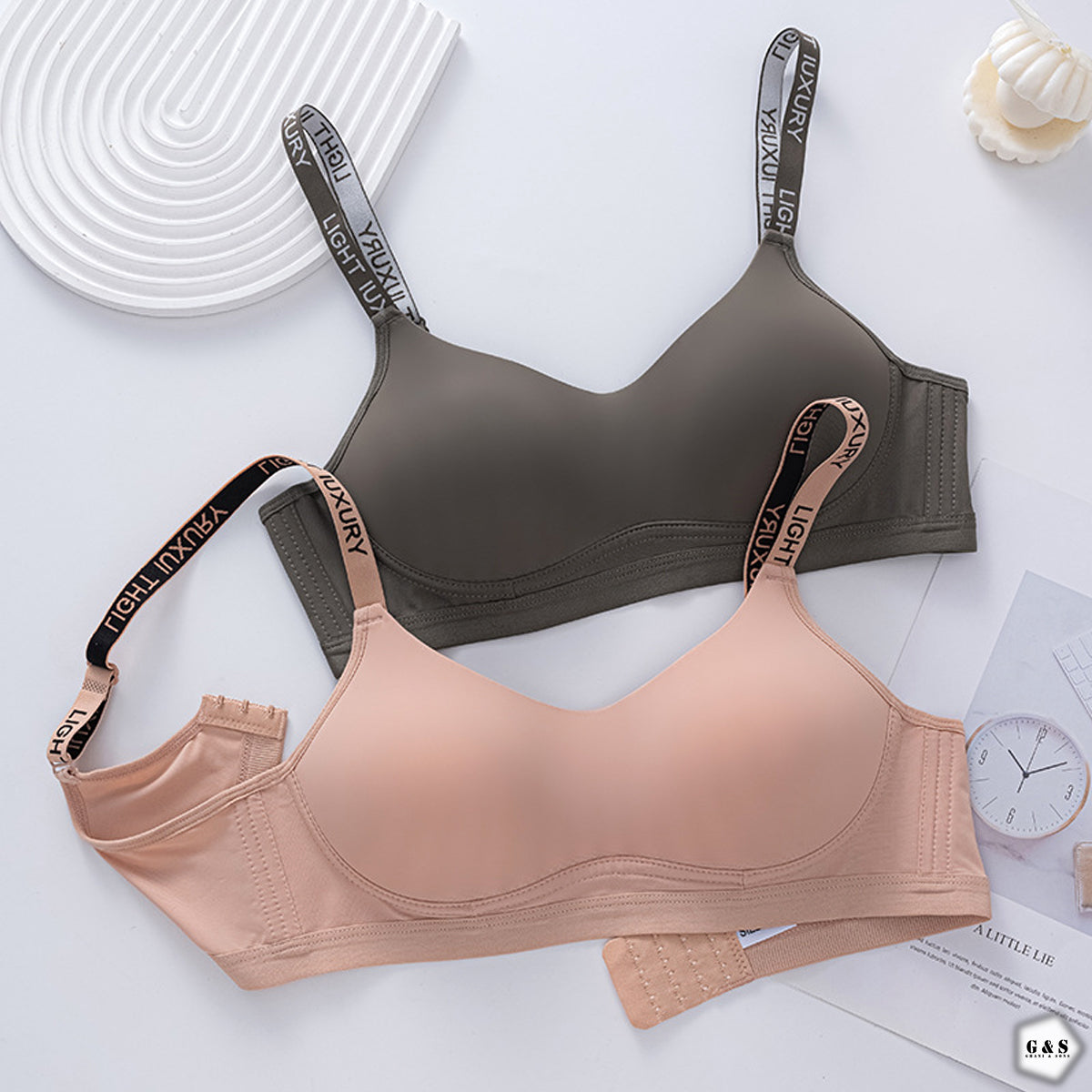 Ladies Imported Pack Of 3 Light Padded Non-Wired T-Shirt Bras