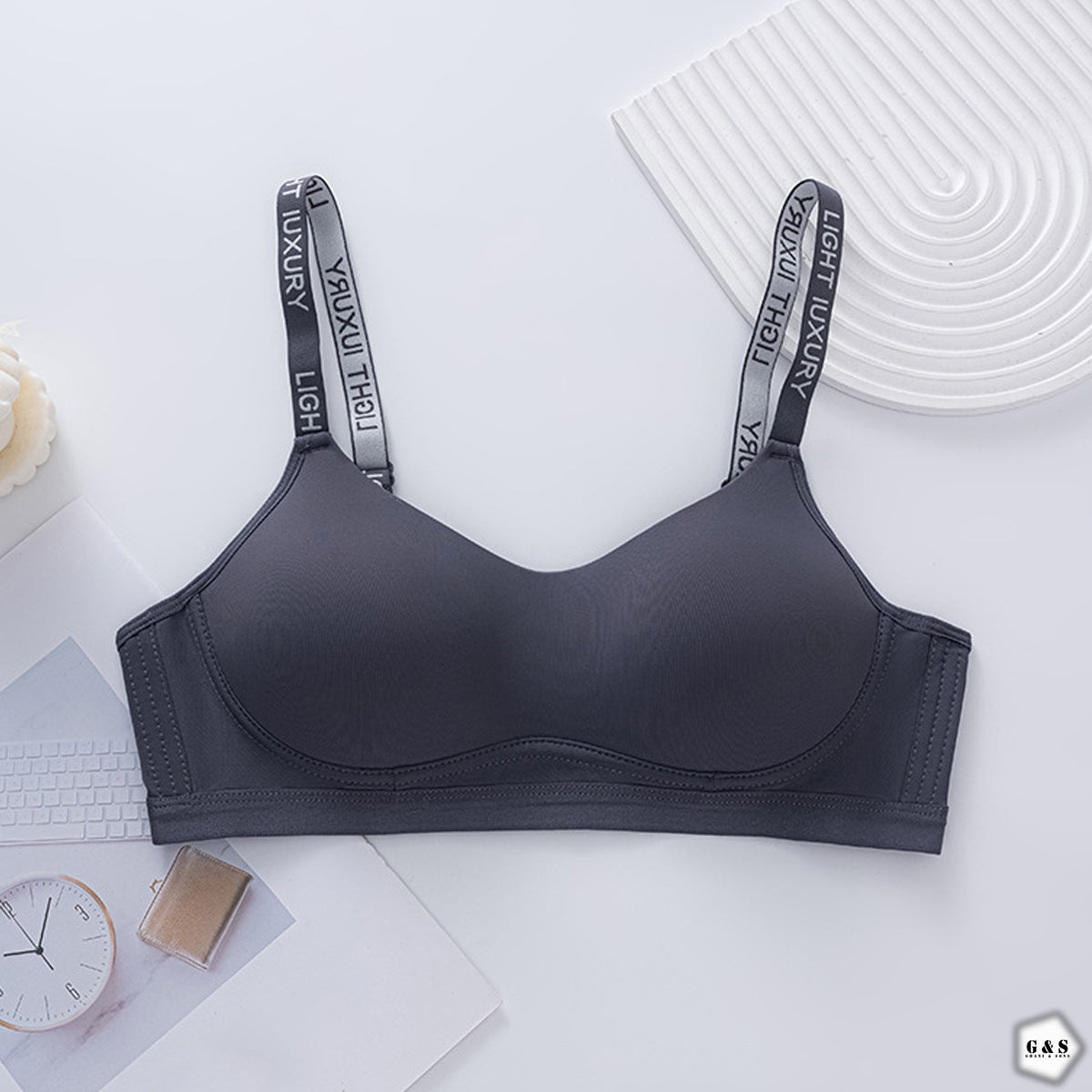 Ladies Imported Pack Of 3 Light Padded Non-Wired T-Shirt Bras