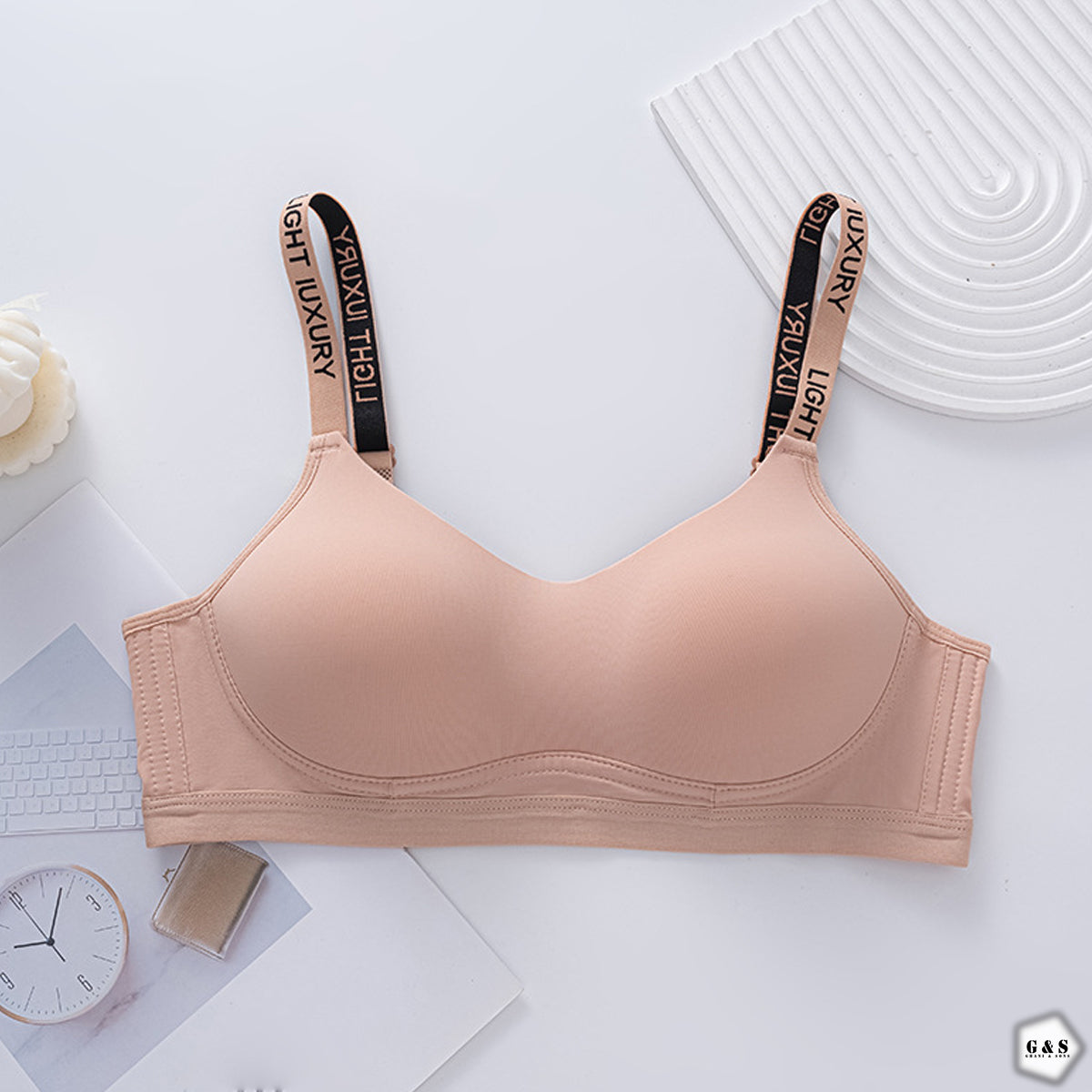 Ladies Imported Pack Of 3 Light Padded Non-Wired T-Shirt Bras