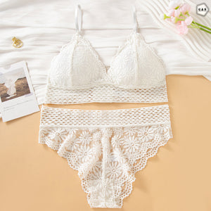 Pack Of 3 Lace Design Light Padded Bra/Bralette With Panty Sets